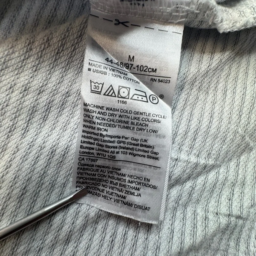 Banana Republic T-Shirt Mens Medium Grey Luxury Touch‎ Striped Jacquard